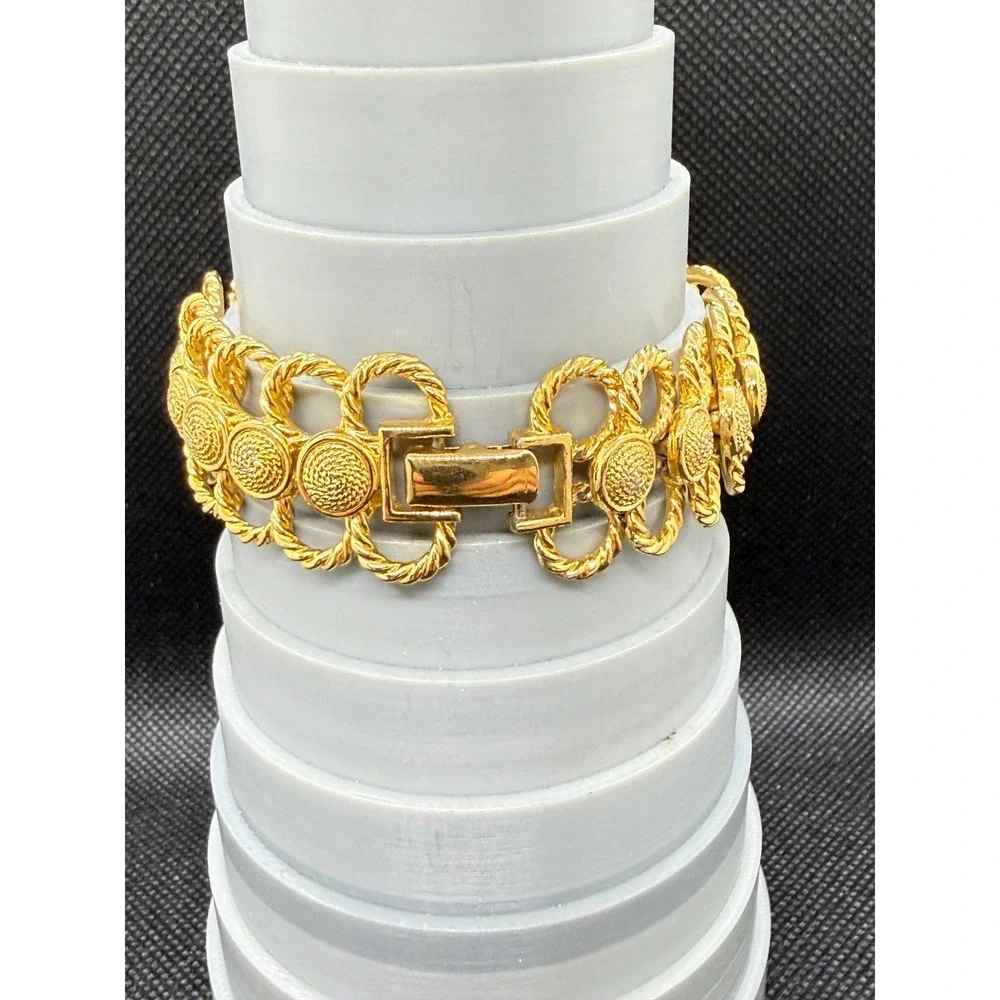 Vintage Gold Tone Textured Rope Link Medallion Bracelet 6.5 Inch